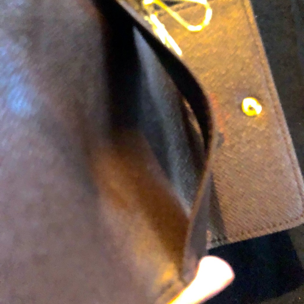 Authentic Louis Vuitton key case - Picture 3 of 5